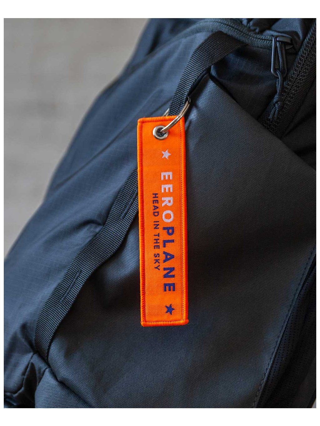 oranzovy privesek na klice eeroplane keytag orange