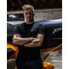 Extra 330 tričko s letadlem, barva černá, značka Eeroplane, tričko pro pilota / Extra 330 aviation t-shirt with Extra 330 aircraft, t-shirt brand Eero Plane, black colour